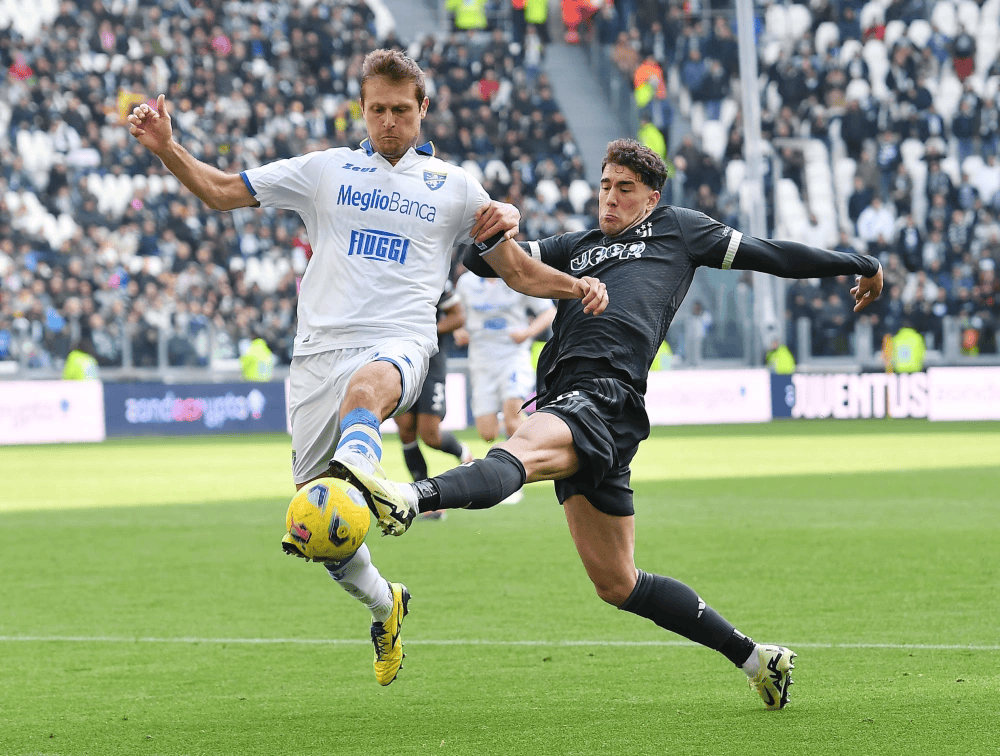 关于NBA总决赛赛程吃紧；那不勒斯集结日篮板制胜；更衣室稳定；阵容厚度经受考验的信息